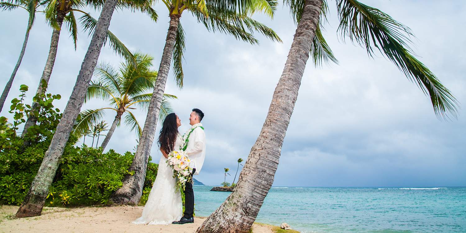 Wedding on Kahala Beach
